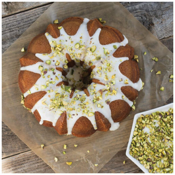 Nordic Ware Anniversary Bundt Pan-3