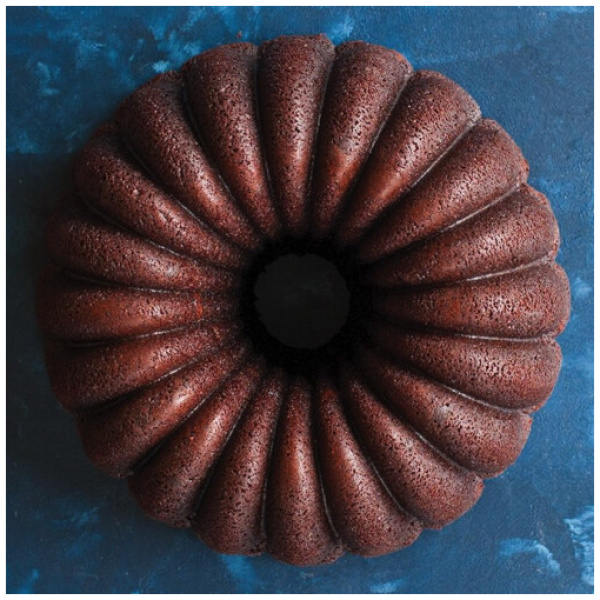 Nordic Ware Elegant Party Bundt Pan-2